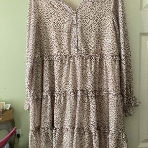 Umgee, size medium babydoll dress, been worn.